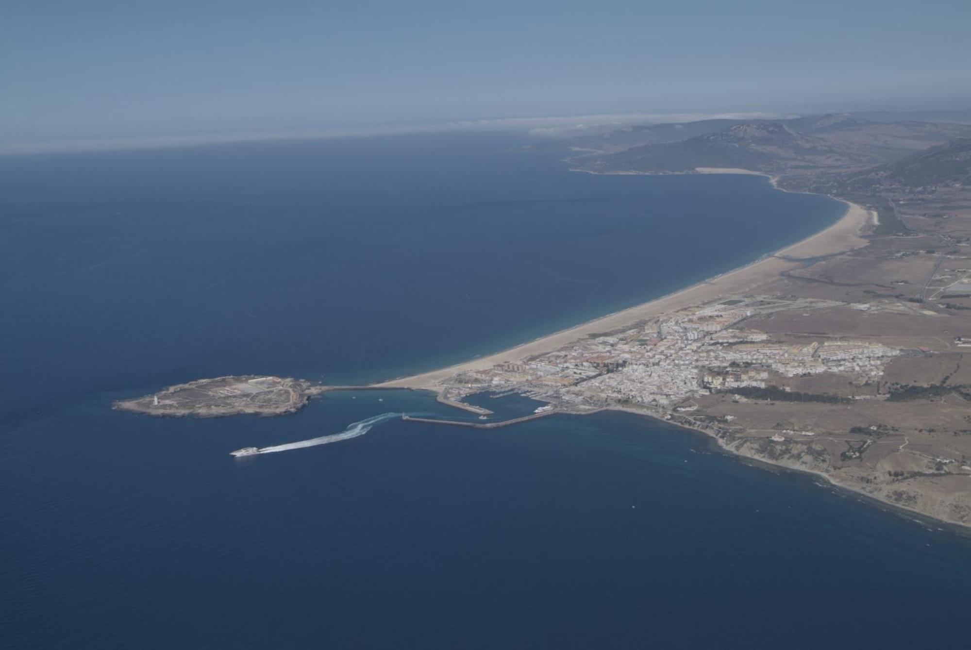 Alameda Hotel Tarifa Bagian luar foto